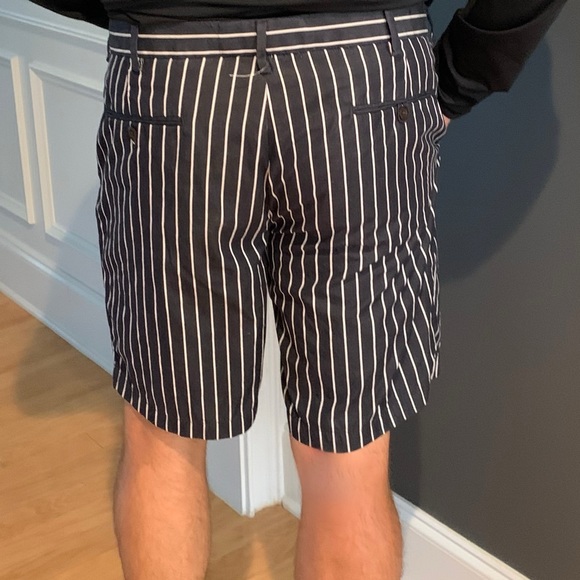 POLO Golf Men’s Navy Striped Shorts - Picture 2 of 4